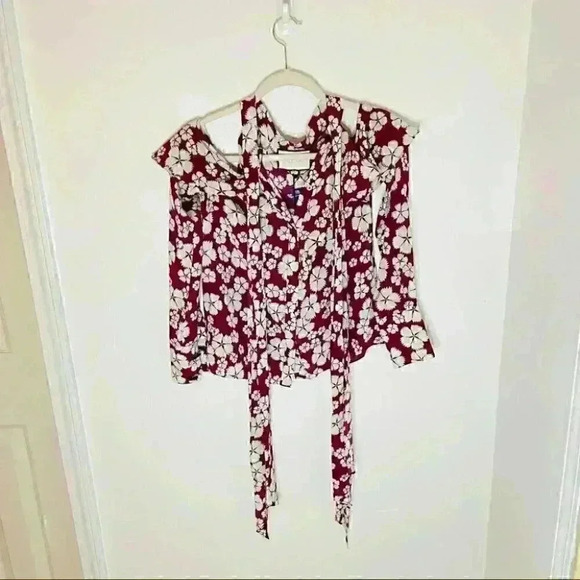 NWT Alexis Paloma Tie Neck Blouse in Red Floral Silk Print - Picture 2 of 7